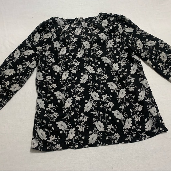 Business Blouse! - Picture 8 of 8